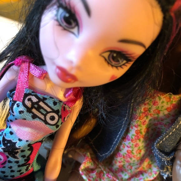 Lot of 5 Monster High Dolls Twyla, Lagoona Blue, Abby, Claudia Wolf - Picture 3 of 13